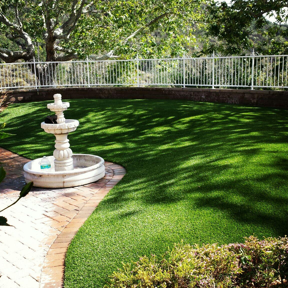 Artificial Turf Back Yard - Desert Greenscapes